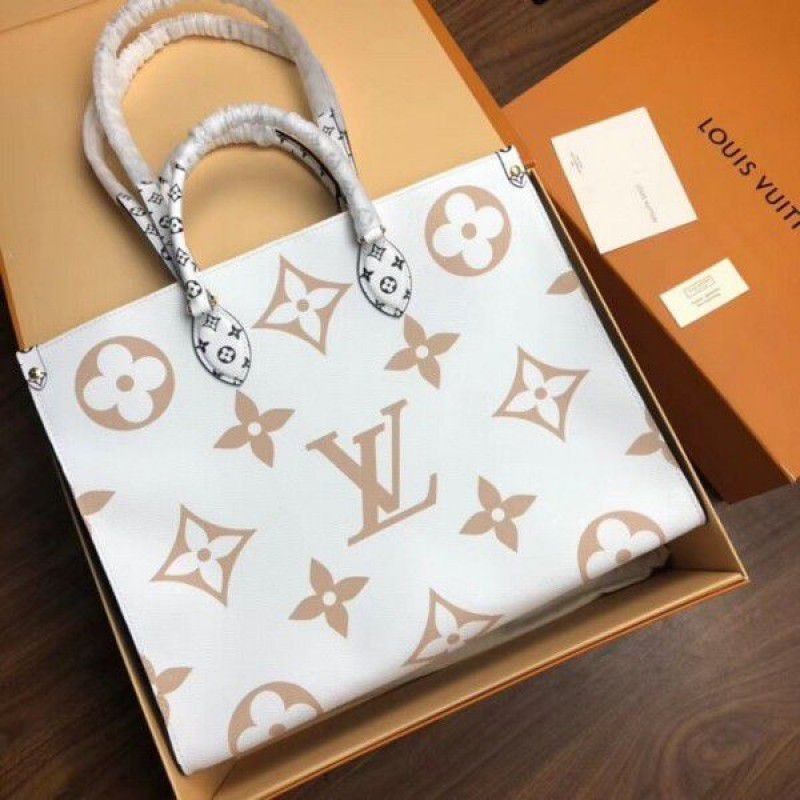 Onthego Bag Giant Monogram M44571 - Image 4