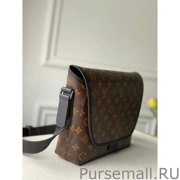 Magnetic Messenger Monogram Macassar M45557 - Image 4