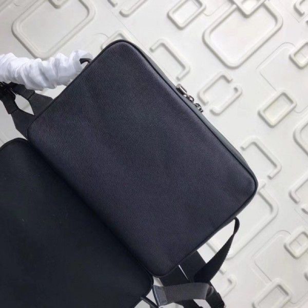 Messenger PM Bag Taiga Leather M31003 - Image 4