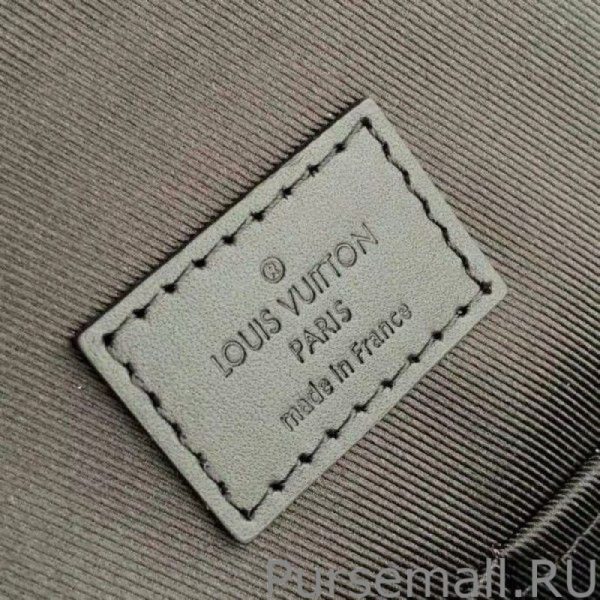 Magnetic Messenger Monogram Macassar M45557 - Image 8