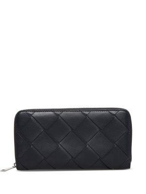 Bottega Veneta  Maxi Intrecciato leather wallet