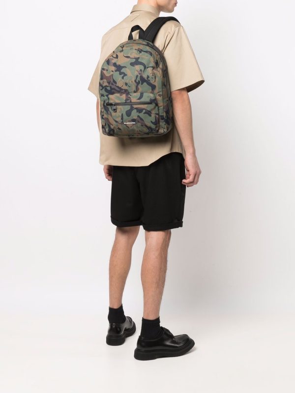 Alexander McQueen logo-print camouflage backpack - Image 2