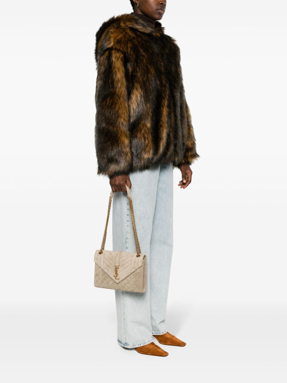 Saint Laurent medium Envelope suede shoulder bag - Image 2