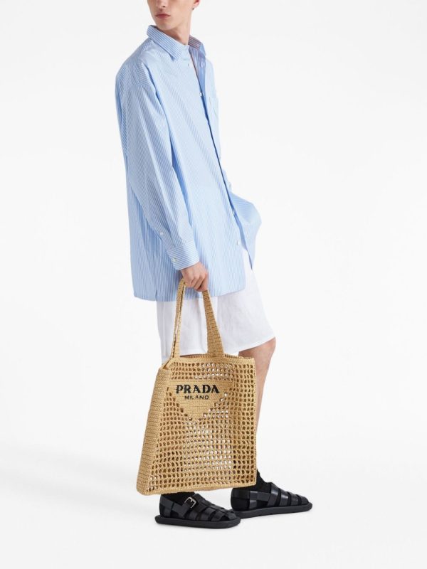 Prada woven-logo raffia tote bag - Image 2