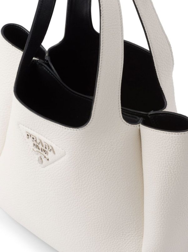Prada pebbled logo-plaque tote bag - Image 3