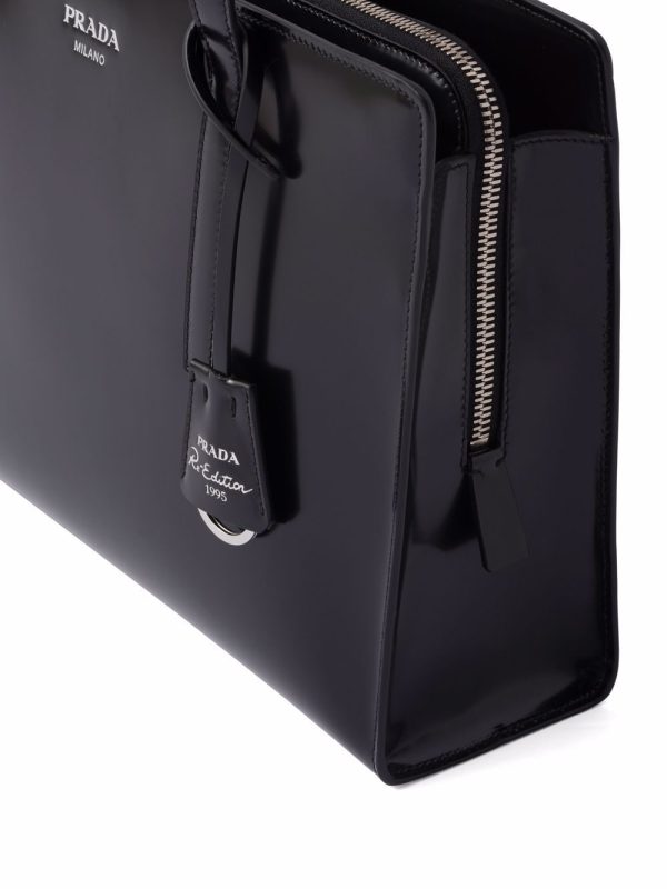Prada large Re-Edition 1995 leather handbag - Image 3