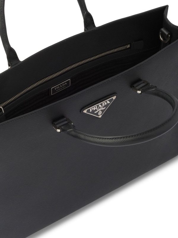 Prada leather logo-patch tote bag - Image 4