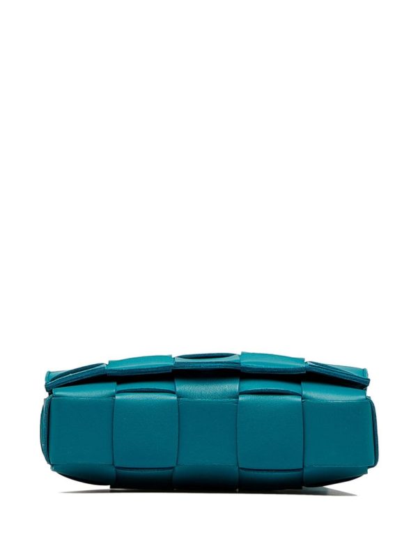 Bottega Veneta   Maxi Intrecciato Cassette shoulder bag - Image 4