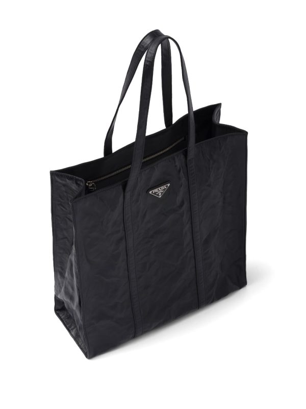 Prada medium crinkled tote bag - Image 4