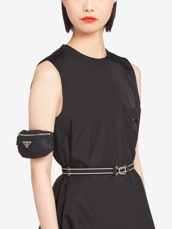 Prada logo-plaque pouch bag - Image 4