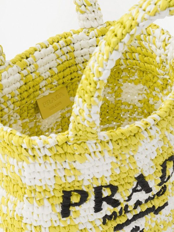 Prada logo-knit gingham tote bag - Image 4