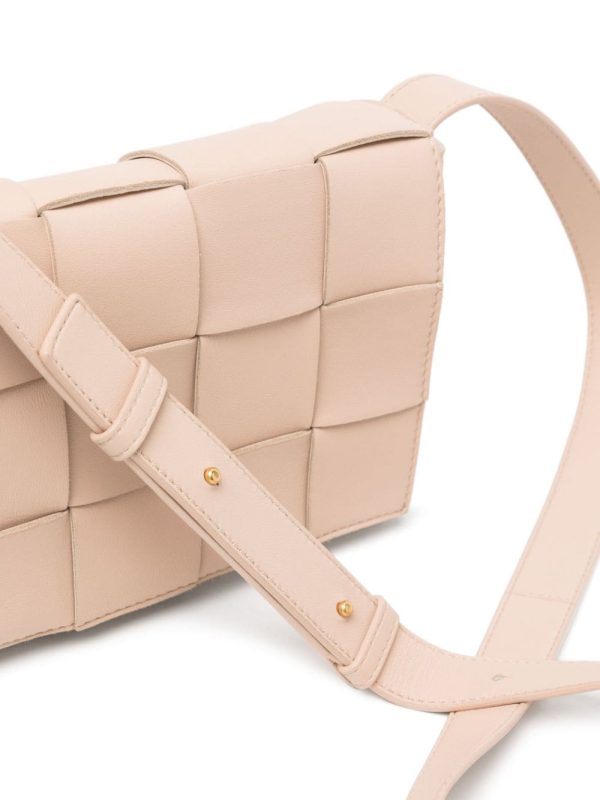 Bottega Veneta   Maxi Intrecciato Cassete crossbody bag - Image 4