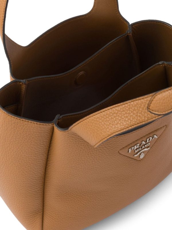 Prada logo plaque tote bag - Image 5