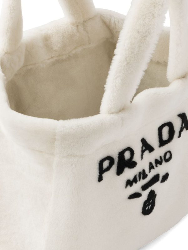 Prada shearling tote bag - Image 5