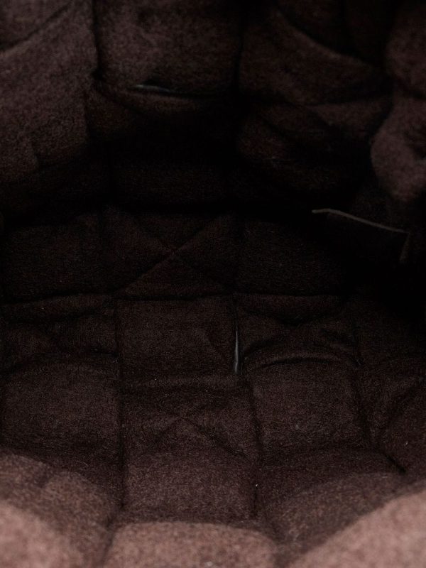 Bottega Veneta  Maxi Intrecciato padded tote bag - Image 5