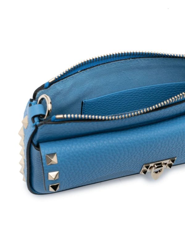 Valentino Garavani Rockstud-embellished textured-leather clutch bag - Image 5