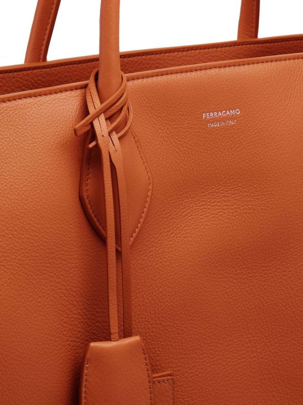 New Season  Ferragamo logo-print leather tote bag - Image 5