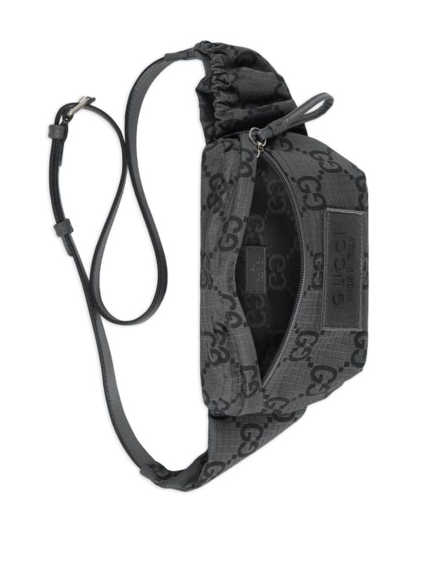 Gucci Maxi GG logo-patch belt bag - Image 5