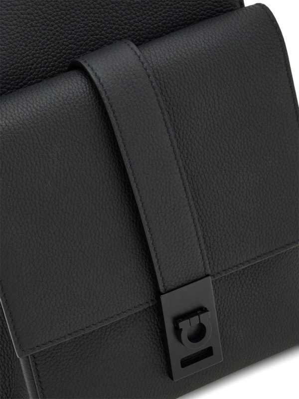 Ferragamo asymmetric faux-leather messenger bag - Image 6