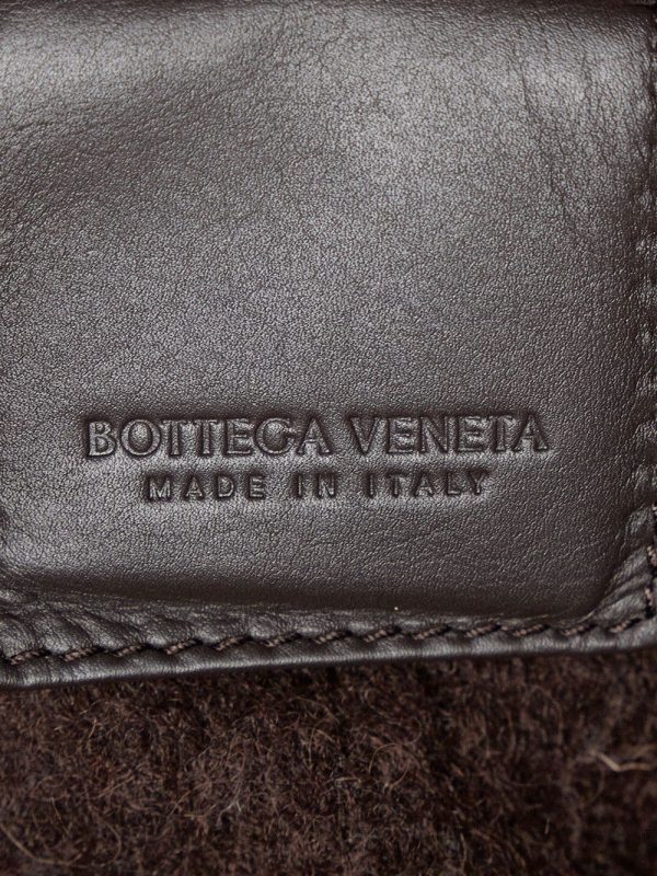 Bottega Veneta  Maxi Intrecciato padded tote bag - Image 6