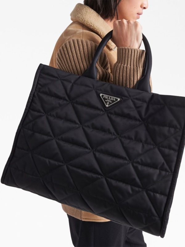 Prada Re-Nylon triangle logo tote bag - Image 7