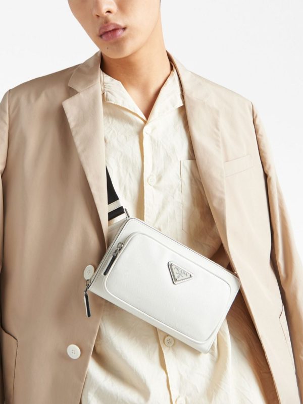Prada logo-plaque leather messenger bag - Image 7