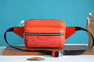 LOUIS VUITTON OUTDOOR BUMBAG M30430