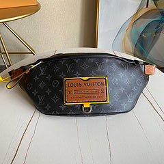 LOUIS VUITTON DISVOVERY BUMBAG M45220